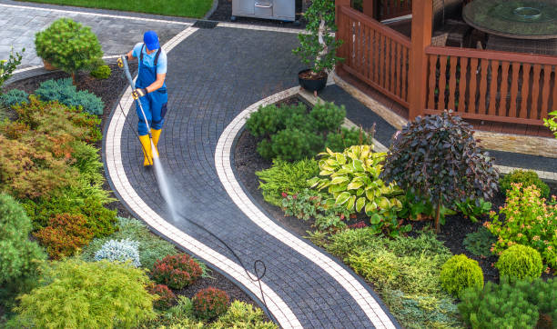 Best Commercial Building Pressure Washing  in Titusville, PA